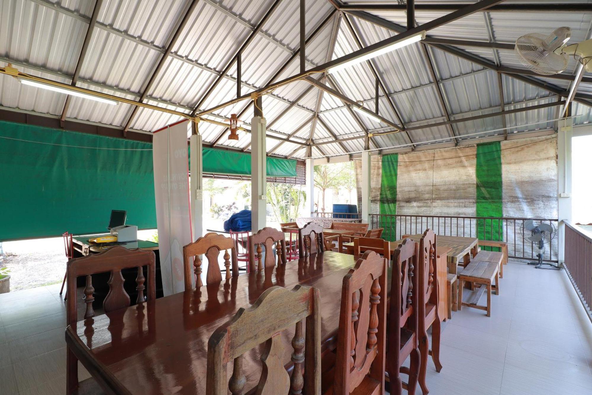 Oyo 553 Kongsup Resort Lamphun Esterno foto